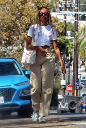 Malia Obama Street Style   Silver Lake 09 21 2022   - 54