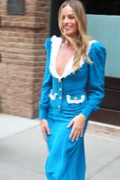 Margot Robbie - Out in New York 09/19/2022