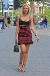 Model Roz - Arrives at Monse Fashion Show in New York 09/08/2022