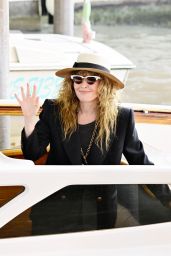 Natasha Lyonne   Out in Venice 09 03 2022   - 75