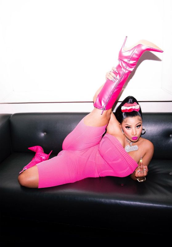 Nicki Minaj Live Stream Video and Photos 09/14/2022