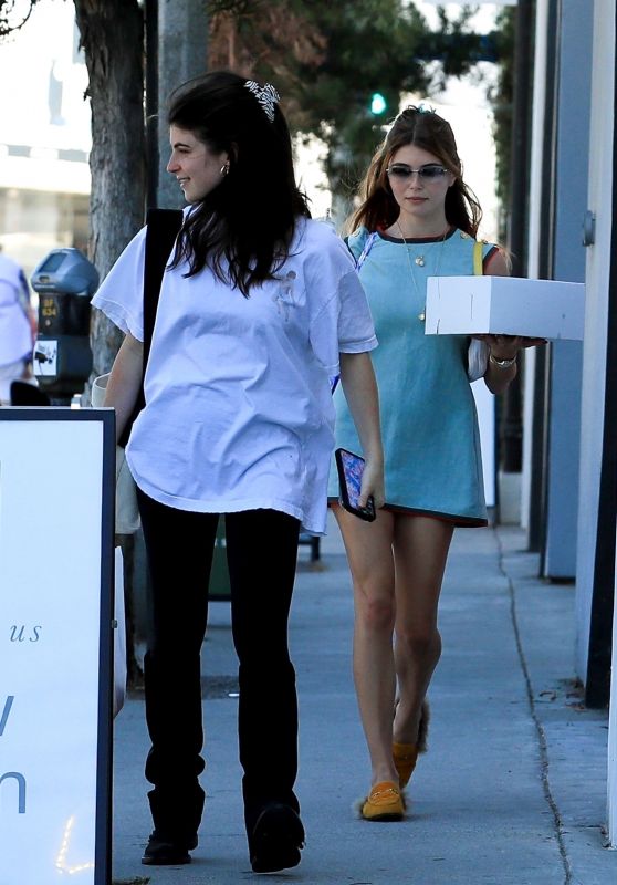 Olivia Jade and Isabella Rose Giannulli - Out in West Hollywood 09/25/2022