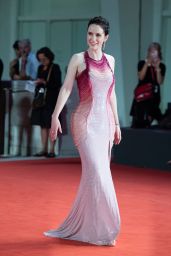 Rachel Brosnahan - "Dead For A Dollar" Red Carpet in Venice 09/06/2022