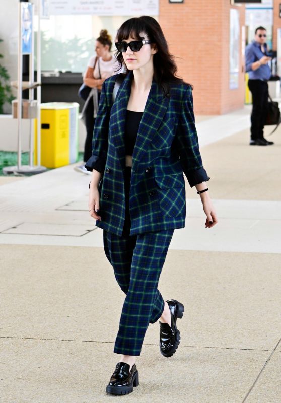 Rachel Brosnahan Looks Stylish in a Matching Pantsuit - Venice 09/03/2022