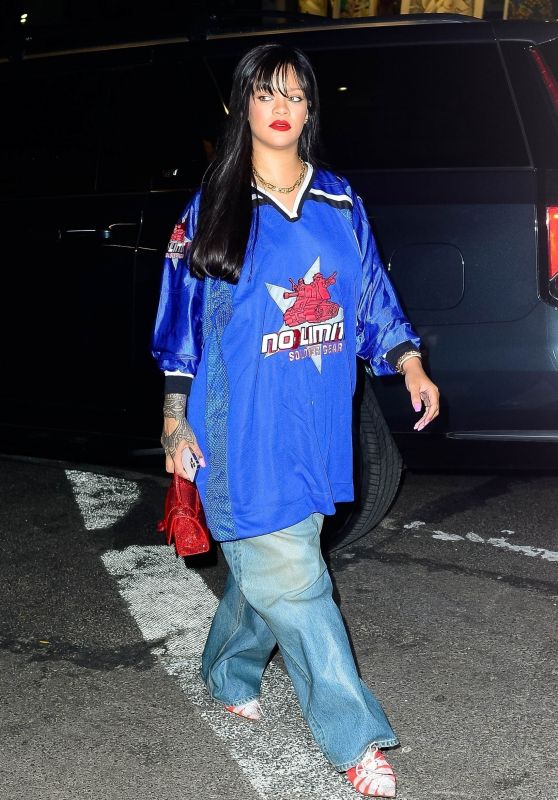 Rihanna at Caviar House Restaurant in New York 09/01/2022