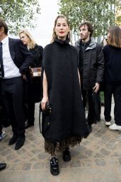 Rosamund Pike – Christian Dior Fashion Show in Paris 09/27/2022