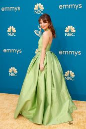 Sammi Hanratty – Emmy Awards 2022 Red Carpet