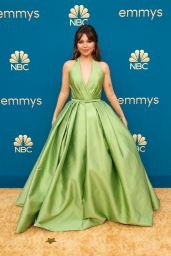 Sammi Hanratty   Emmy Awards 2022 Red Carpet   - 6