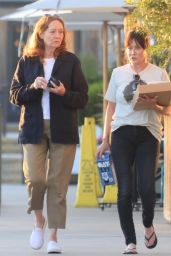 Shannen Doherty and Her Mom Shopping at Vintage Market in Malibu 09/15/2022