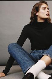 Taylor Hill - AG Jeans Fall 2022 (more photos)