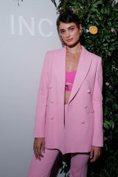 Taylor Hill   Rose Inc x Harper s Bazaar in New York 09 12 2022   - 27