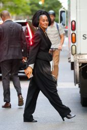 Tracee Ellis Ross - Out in New York 09/28/2022