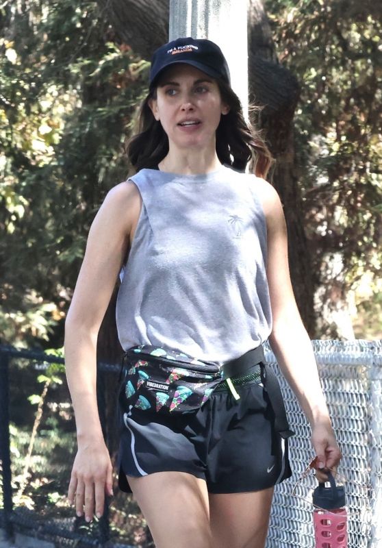 Alison Brie - Out in Los Angeles 10/18/2022