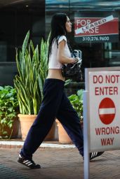 Amelia Hamlin - Heads Into a Spa in Beverly Hills 10/17/2022