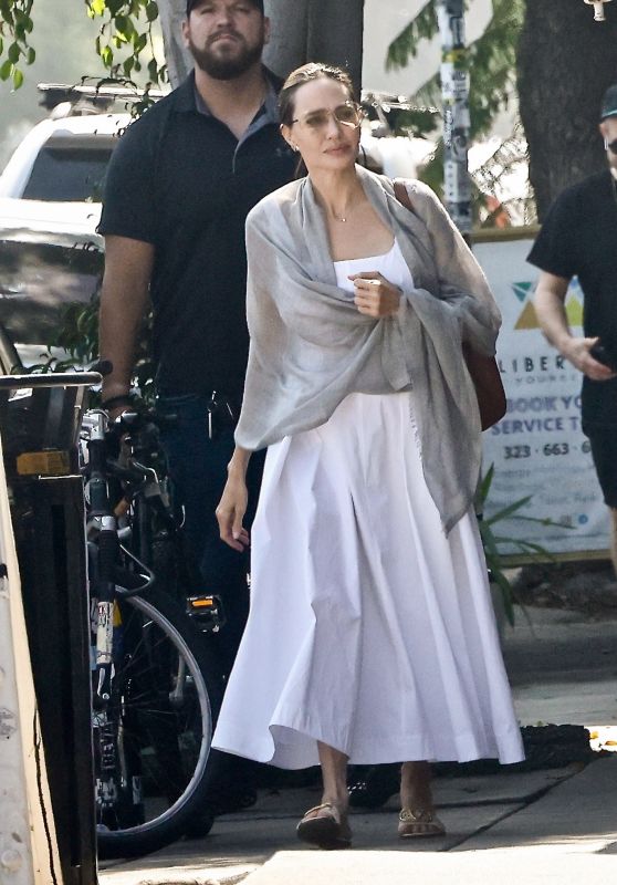 Angelina Jolie - Shops for Groceries at Lassens in LA 10/05/2022