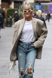 Ashley Roberts Street Style   London 10 04 2022   - 13