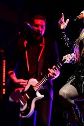 Avril Lavigne   When We Were Young Festival in Las Vegas 10 23 2022   - 92