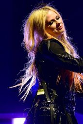 Avril Lavigne   When We Were Young Festival in Las Vegas 10 23 2022   - 16
