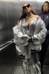 Beyonce Outfit 10/04/2022