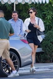 Charlize Theron at San Vicente Bungalows in West Hollywood 10/04/2022