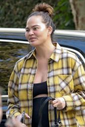 Chrissy Teigen   Out in Beverly Hills 10 06 2022   - 36