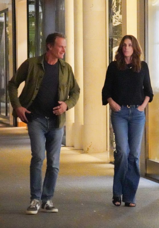 Cindy Crawford - Shopping in Bal Harbour 10/19/2022