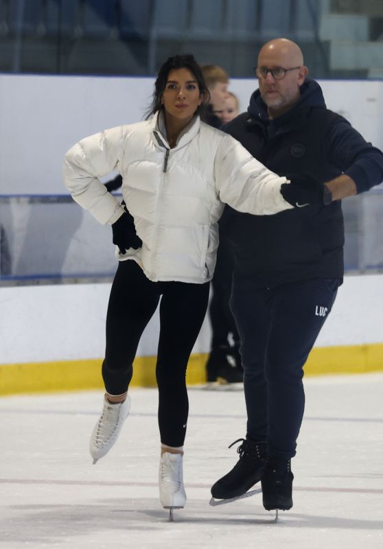 Ekin-Su Cülcüloğlu - Training for Dancing on Ice in London 10/18/2022