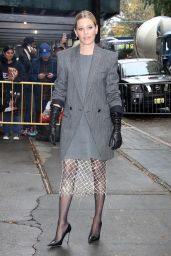 Elizabeth Banks at The View in NYC 10 25 2022   - 88