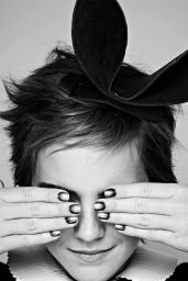 Emma Watson - ELLE UK 2011 Photo Shoot