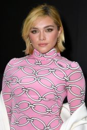 Florence Pugh – Valentino Fashion Show in Paris 10/02/2022