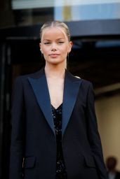 Frida Aasen – Elie Saab Fashion Show in Paris 10/01/2022