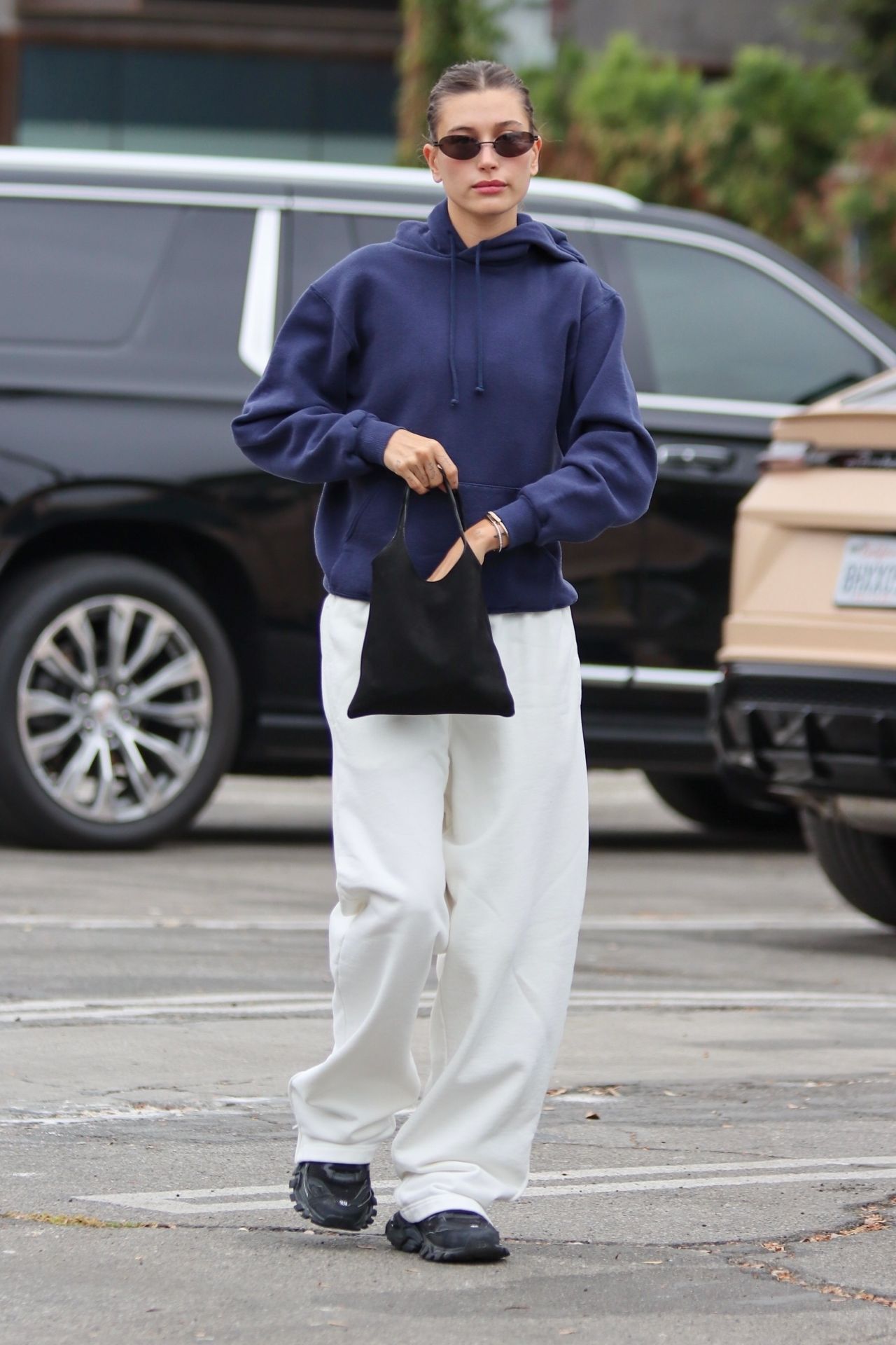 Hailey Rhode Bieber in Comfy Outfit - West Hollywood 10/11/2022