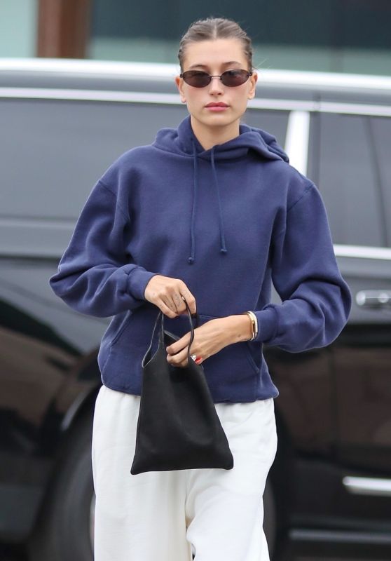 Hailey Rhode Bieber in Comfy Outfit   West Hollywood 10 11 2022   - 77