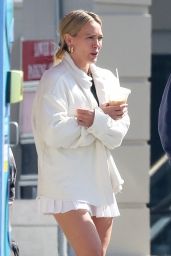 Hilary Duff - Out in Los Angeles 10/02/2022