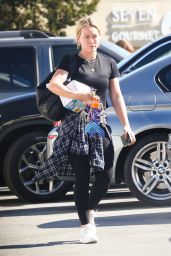 Hilary Duff   Out in Studio City 10 23 2022   - 51