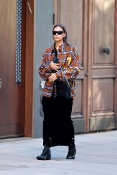 Irina Shayk Street Style   New York 10 27 2022   - 66