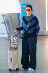 Jessica Alba in Travel Outfit - LAX Airport in Los Angeles 09/25/2017 ...