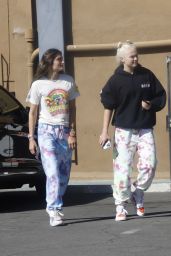 JoJo Siwa - Out With Girlfriend Avery Cyrus in Los Angeles 10/19/2022
