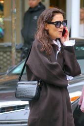 Katie Holmes Street Style   New York 10 05 2022   - 9