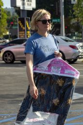 Kirsten Dunst - Out in Los Angeles 10/09/2022