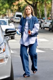 Kristen Bell - Out in Westwood 10/12/2022