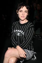 Kristen Stewart - Chanel Show at Paris Fashion Week 10/04/2022