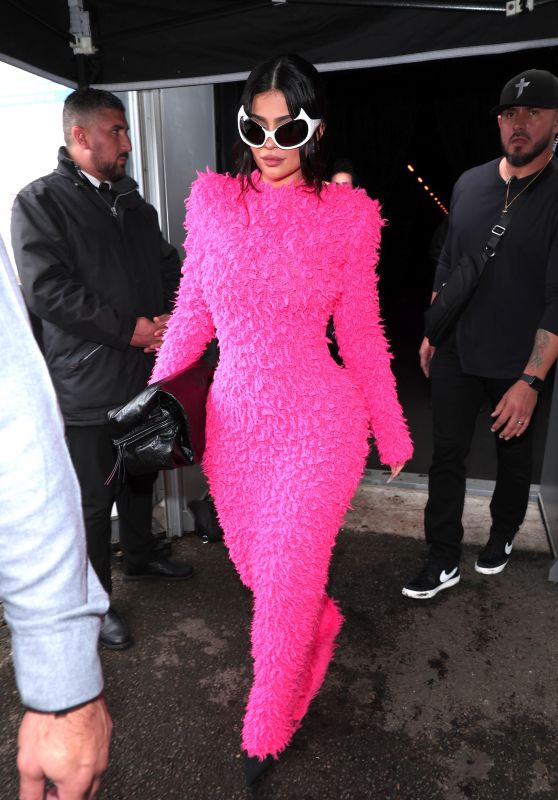 Kylie Jenner – Balenciaga Show at Paris Fashion Week 10/02/2022