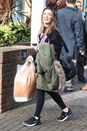 Kym Marsh   Heading to Training in London 10 21 2022   - 13