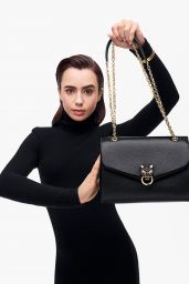 Lily Collins   Panth re de Cartier Chain Bags 2022   - 5