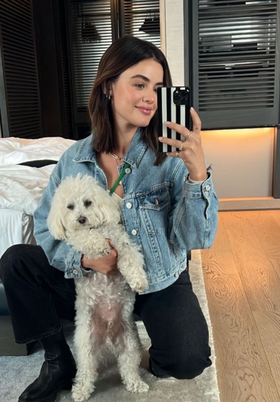 Lucy Hale 10/01/2022
