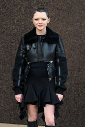 Maisie Williams   Givenchy Fashion Show in Paris 10 02 2022   - 52