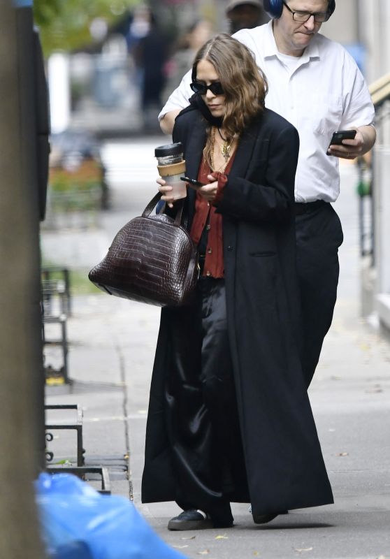 Mary-Kate Olsen - Out in New York 10/17/2022