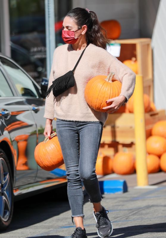 Mila Kunis - Pumpkin Patch at Jayde