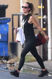 Olivia Wilde in Workout Outfit in Los Angeles 10/05/2022